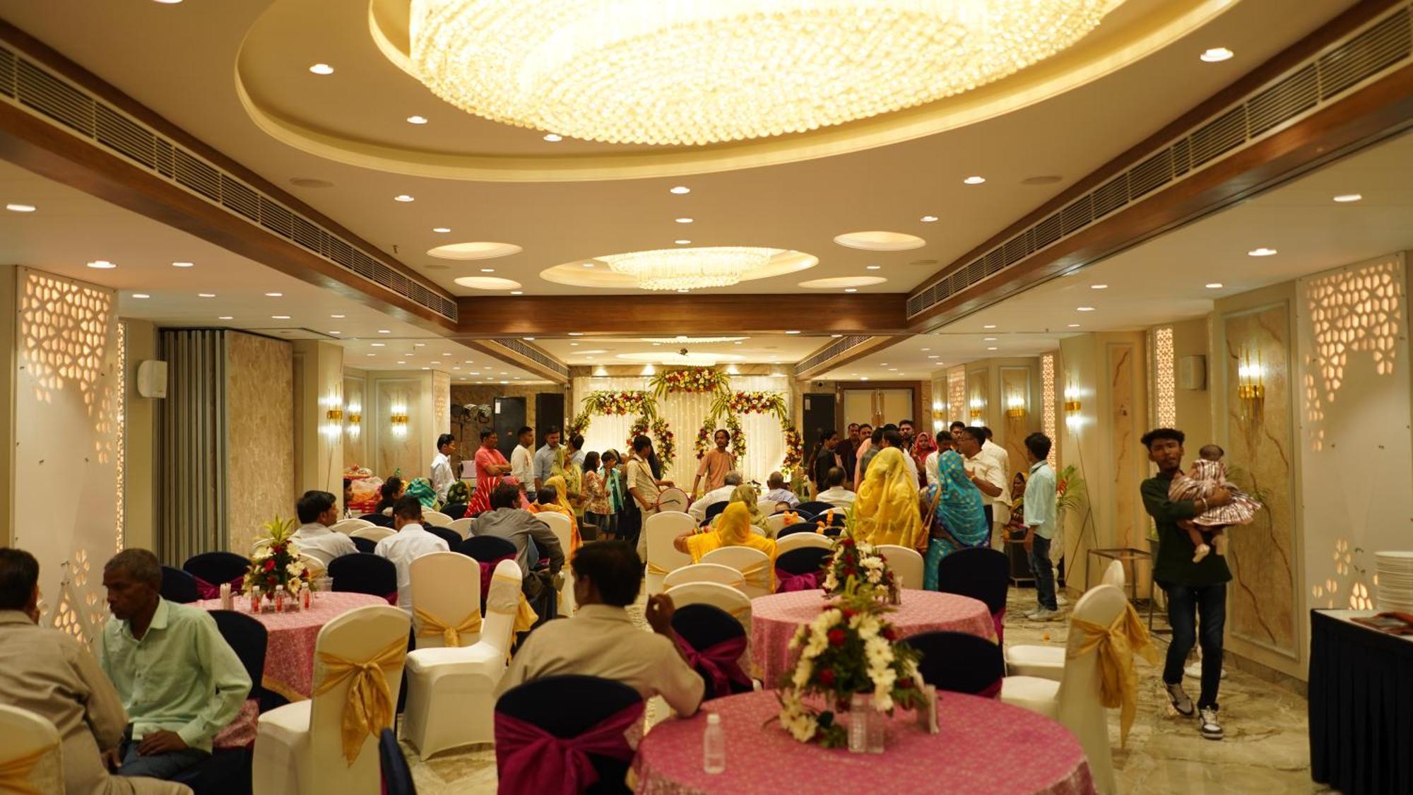 Hotel Silver Pearl Alīgarh المظهر الخارجي الصورة