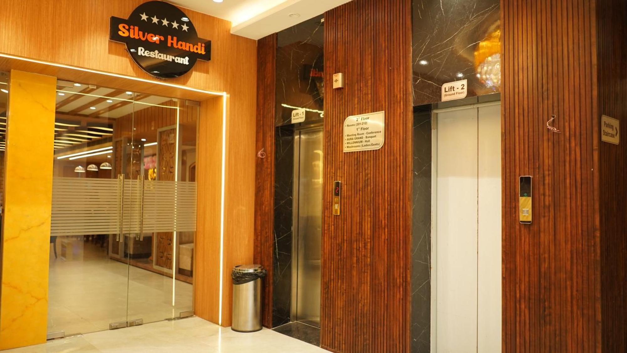 Hotel Silver Pearl Alīgarh المظهر الخارجي الصورة