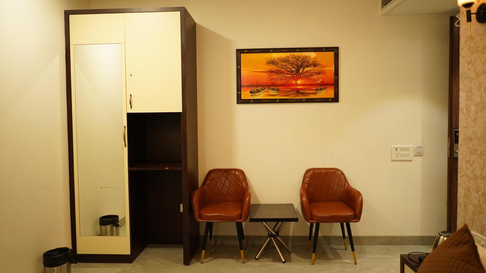 Hotel Silver Pearl Alīgarh المظهر الخارجي الصورة